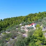 Greenside Lumi-two Bedroom With Terrace And Sea View * Vela Luka