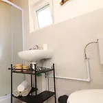 Prázdninový dům Greenside Lumi-two Bedroom With Terrace And Sea View *