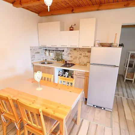 Greenside Lumi-two Bedroom With Terrace And Sea View Prázdninový dům Vela Luka