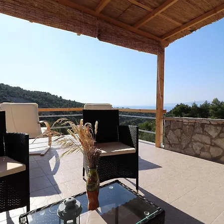 Greenside Lumi-two Bedroom With Terrace And Sea View Vikendica Vela Luka