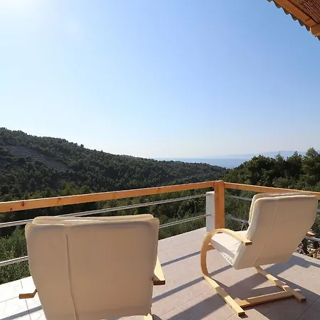 Greenside Lumi-two Bedroom With Terrace And Sea View Vela Luka