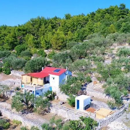 Greenside Lumi-two Bedroom With Terrace And Sea View Holiday home Vela Luka