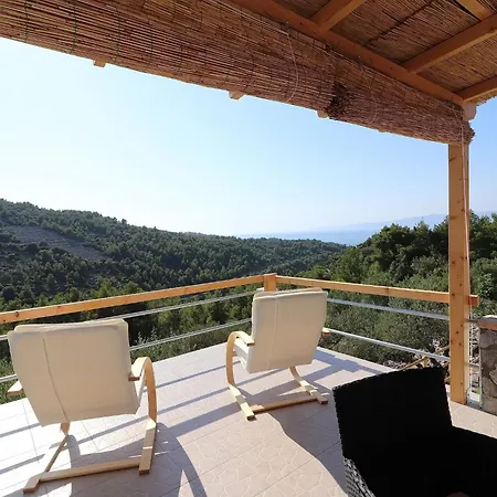 Greenside Lumi-two Bedroom With Terrace And Sea View * Vela Luka